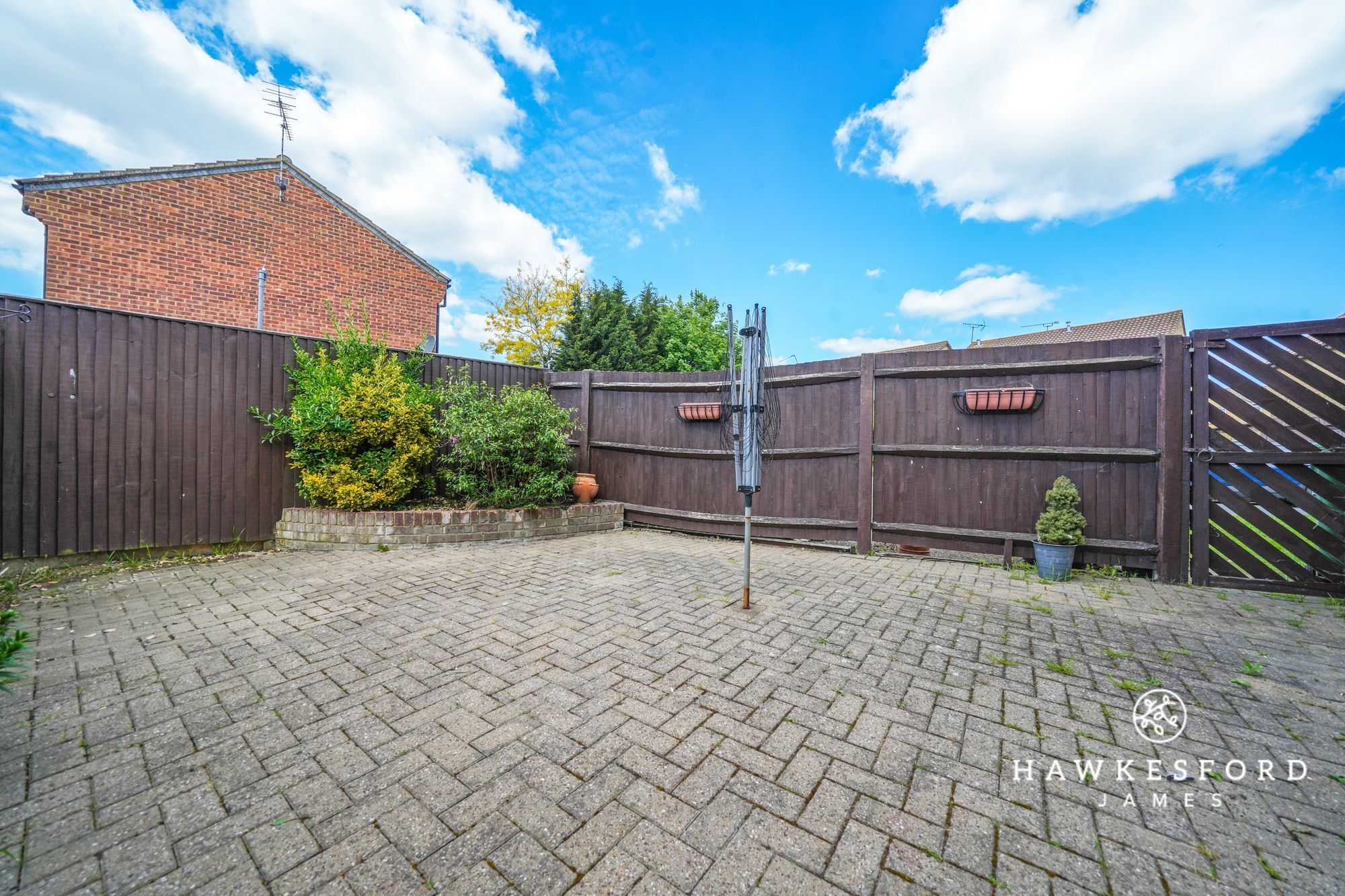 House Merleburgh Drive in Borough of Swale