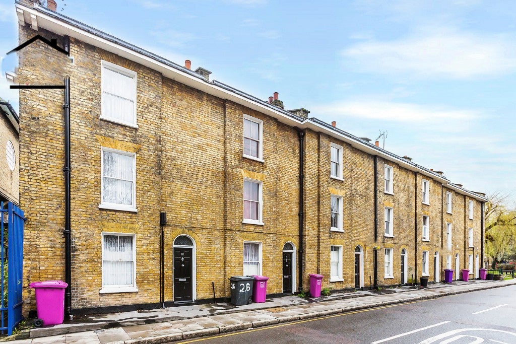 House Upper North Street in Greater London