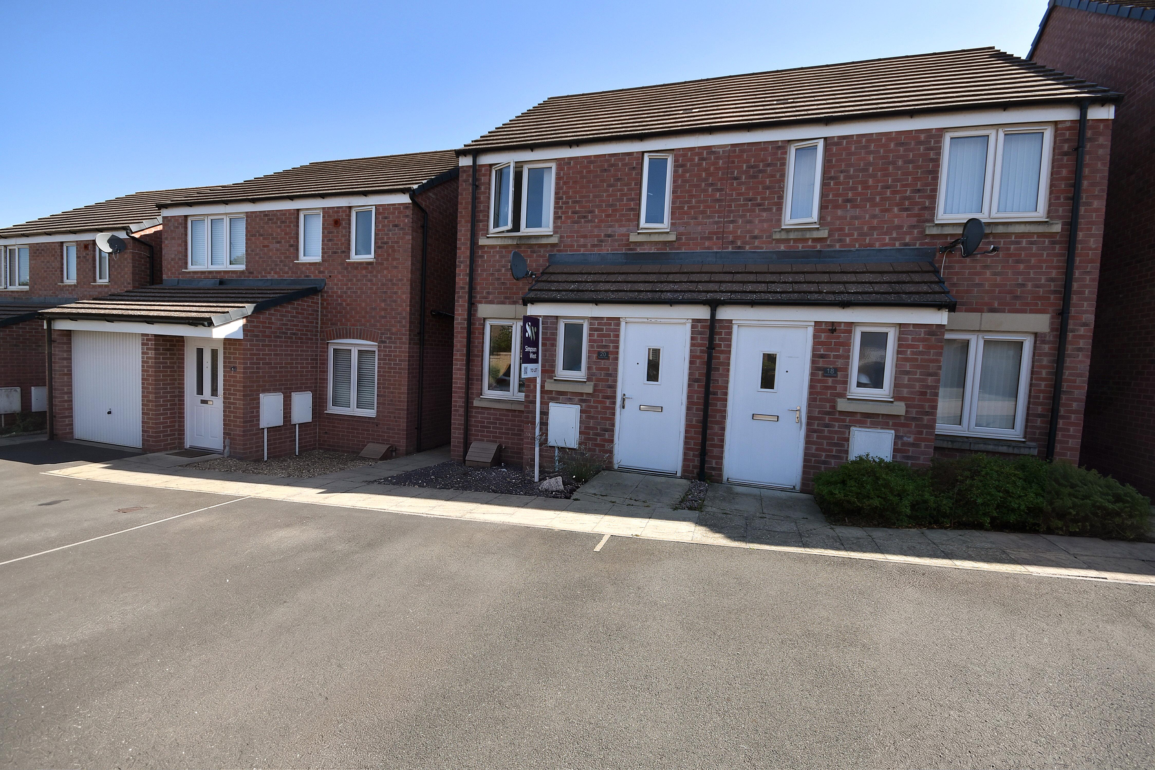 House Fellows Close in Weldon