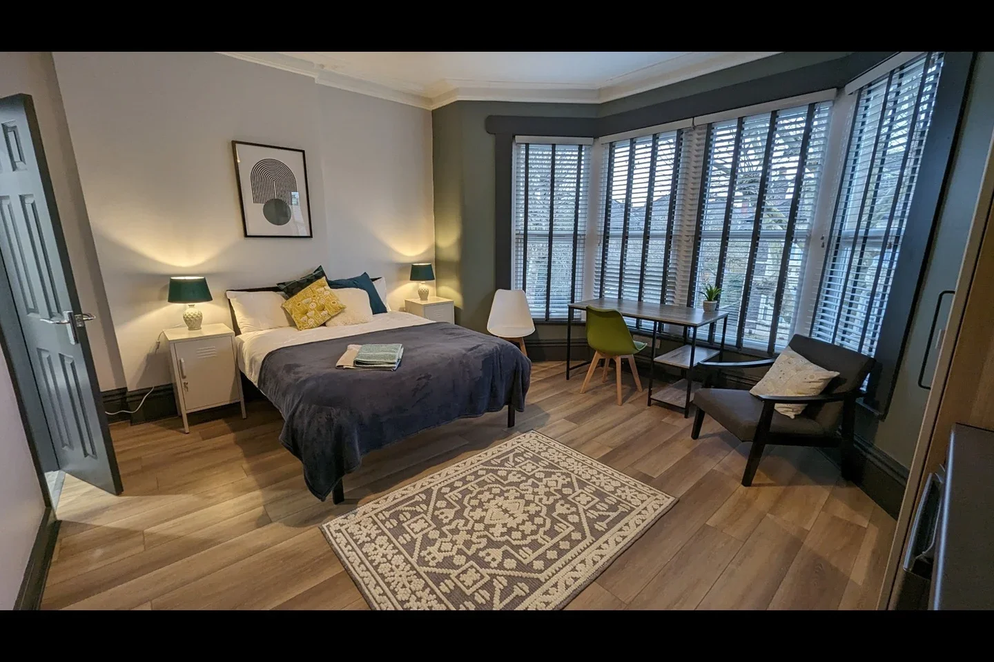 Room Cranbrook Road in Bristol
