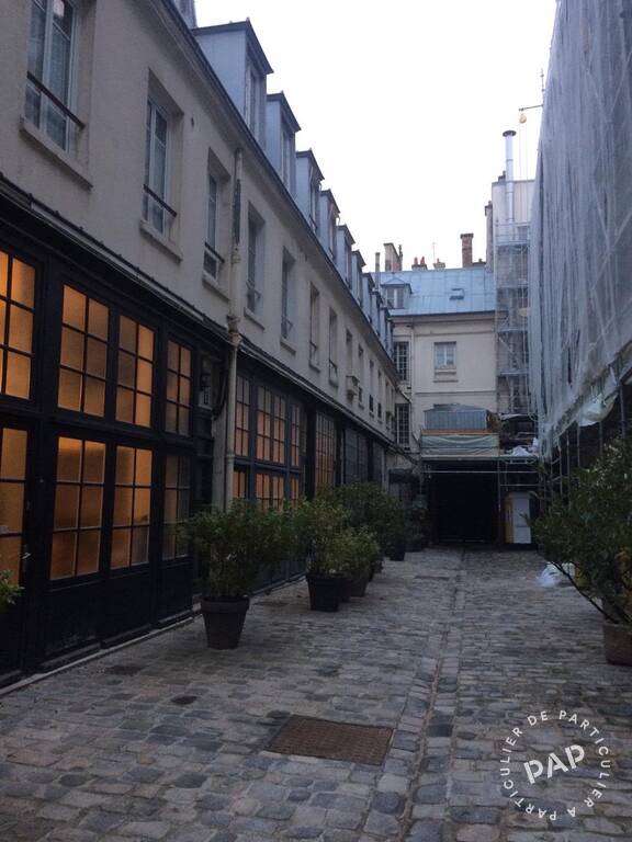 Flat Rue des Saints-Pères in Paris