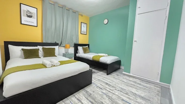 Flat Hebden Place in Greater London