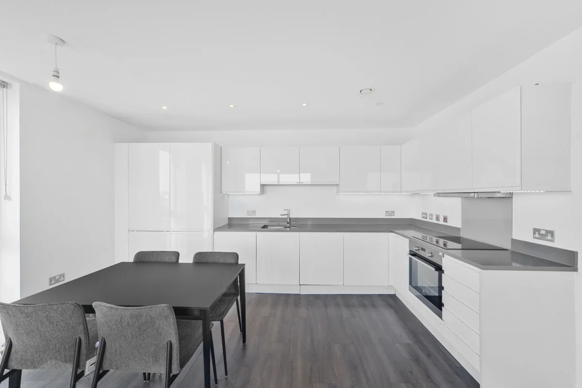 Flat Batavia Road in Greater London
