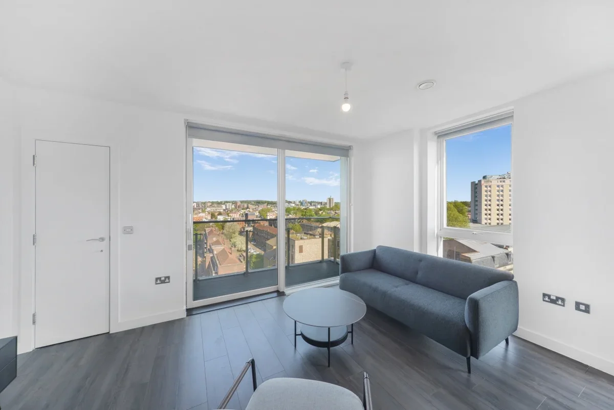 Flat Batavia Road in Greater London