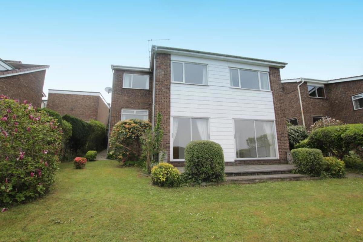 House Frobisher Avenue in Portishead