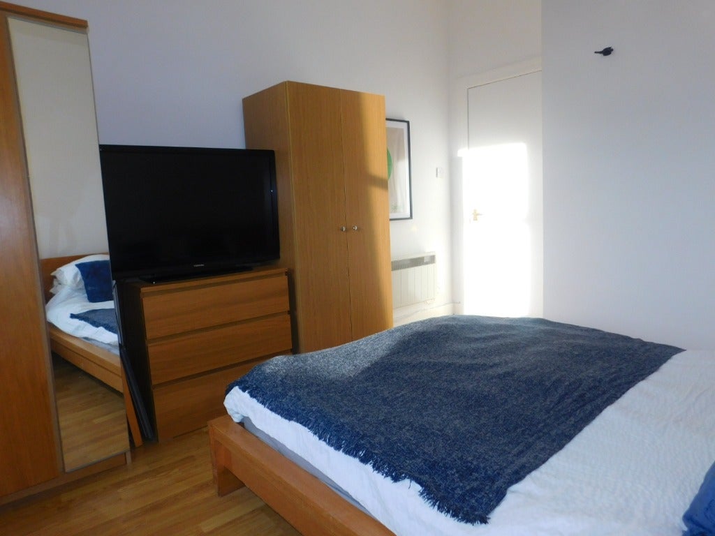 Flat Rosemount Place in Aberdeen City