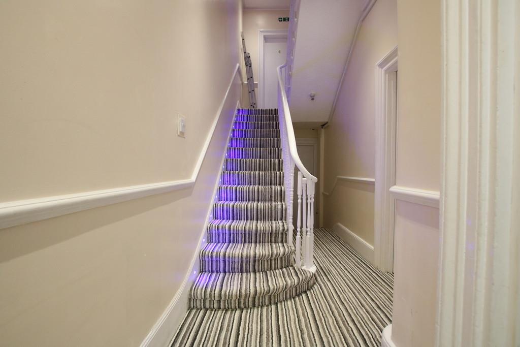 Flat Chippenham Mews in City of Westminster