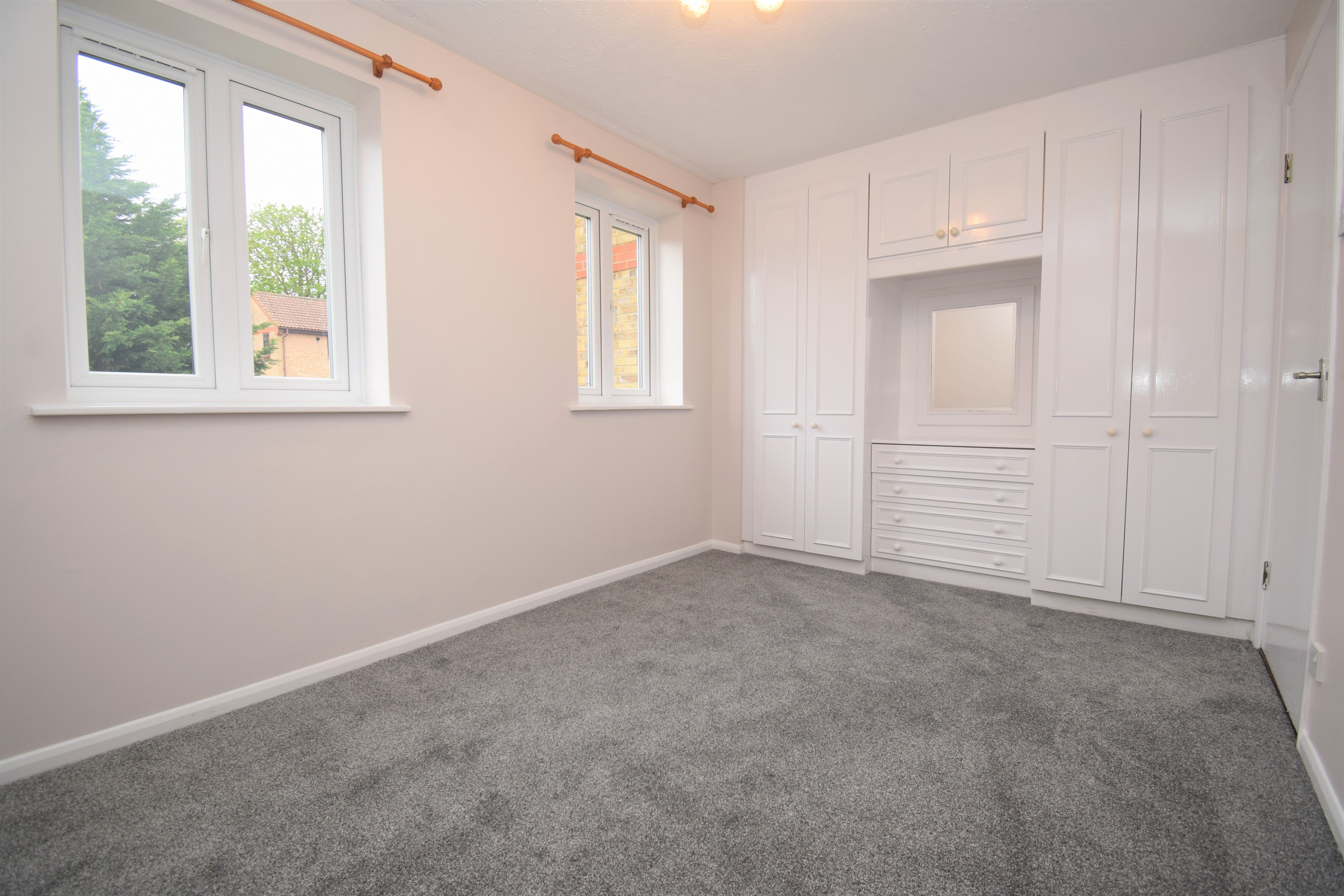 Flat Pearce Manor in Chelmsford
