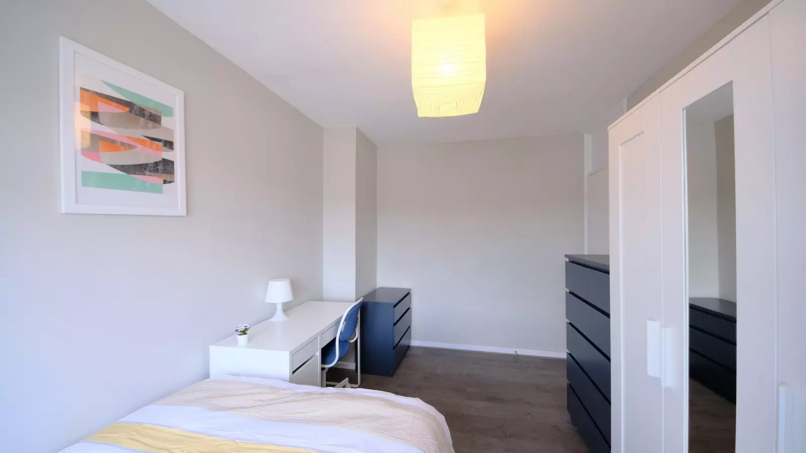 Flat Cheshire Street in Greater London