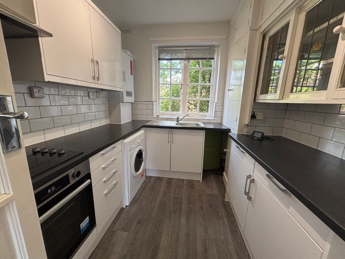 Flat Highfield Lane in Southampton