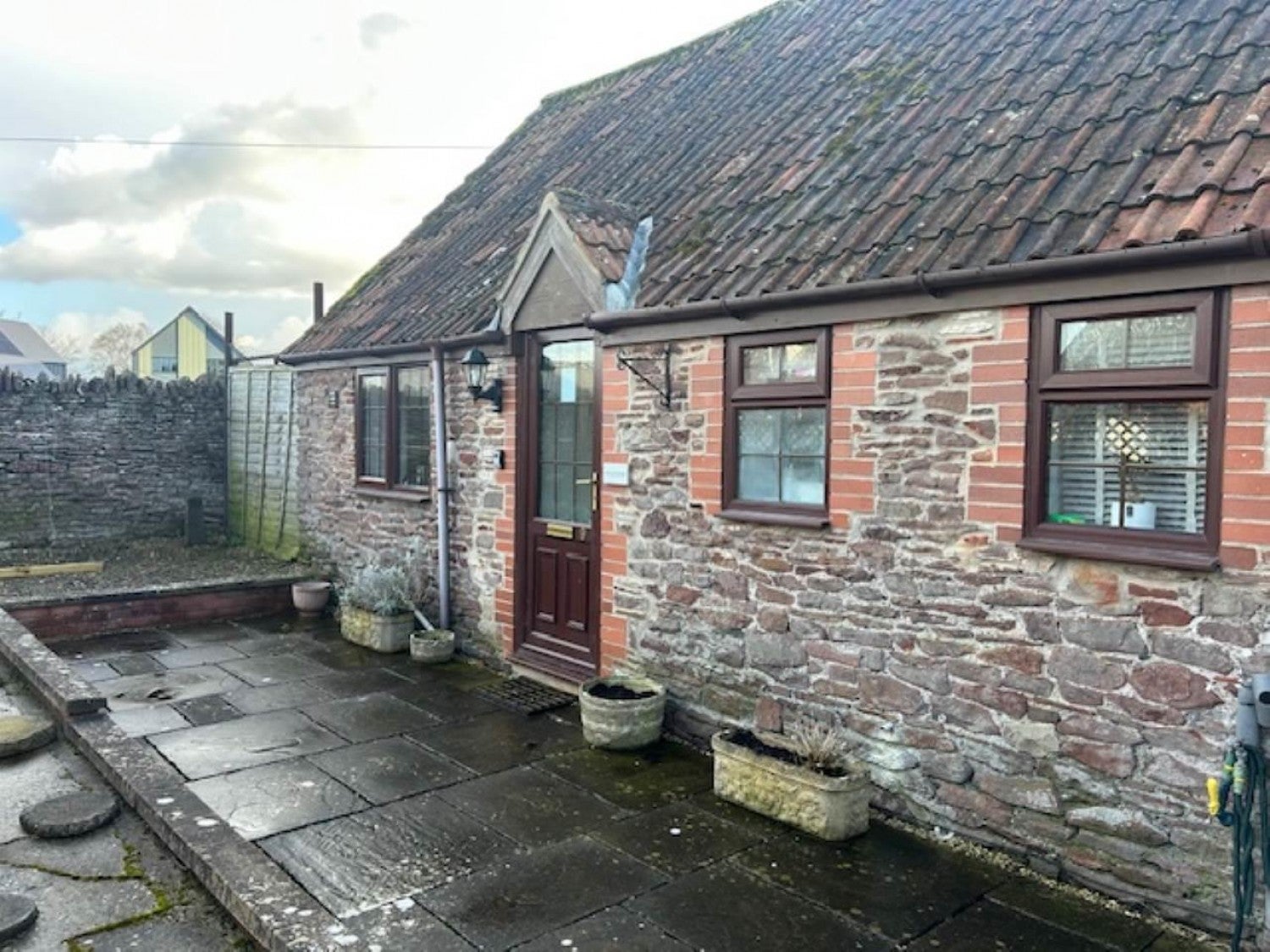 House B4058 in Iron Acton
