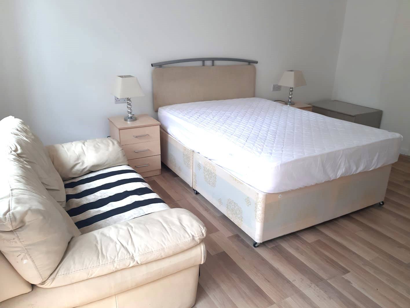 Flat Mansfield Road in Greater London