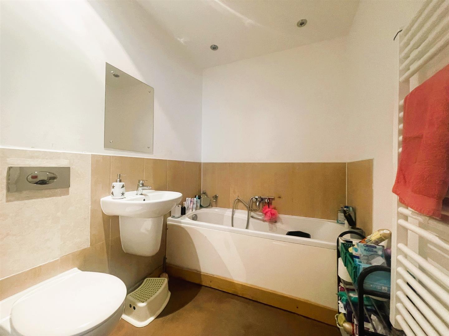 Flat Cornhill Place in Maidstone