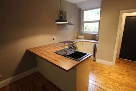 Room Albert Road in Manchester