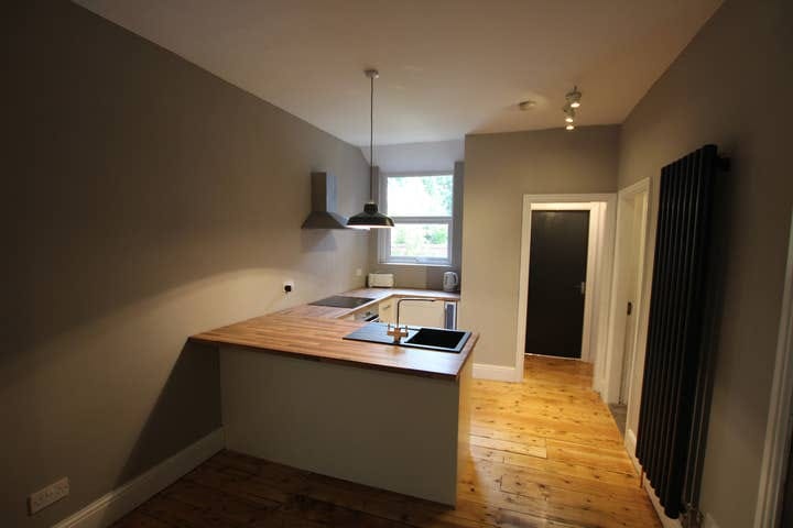 Room Albert Road in Manchester
