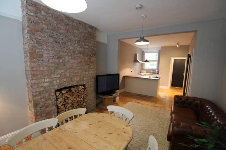 Room Albert Road in Manchester