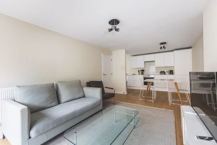 Flat Ebury Street in City of Westminster