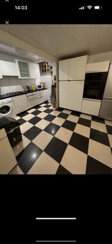 Room Rhodesia Road in Greater London
