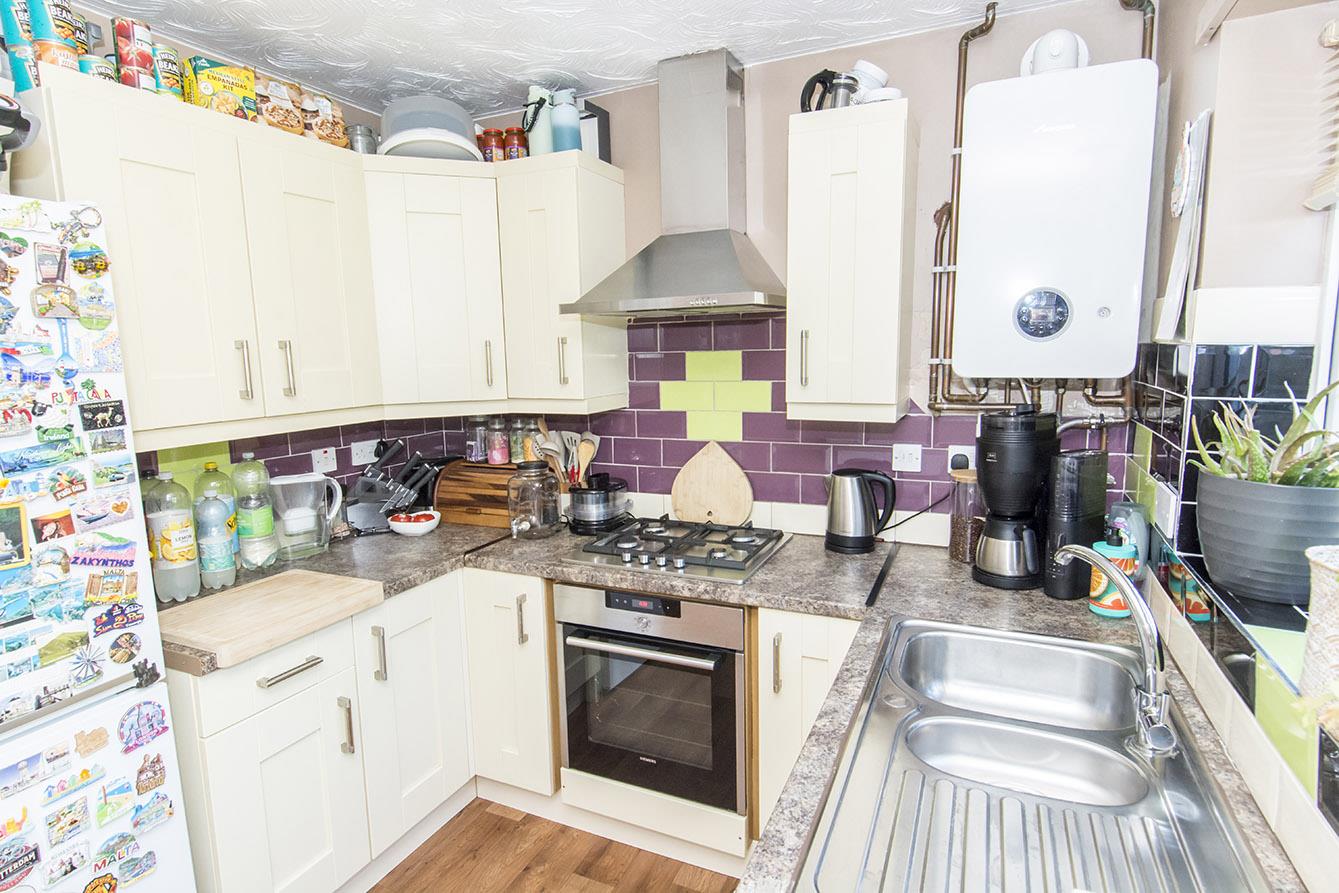 House Gabor Close in Rugby