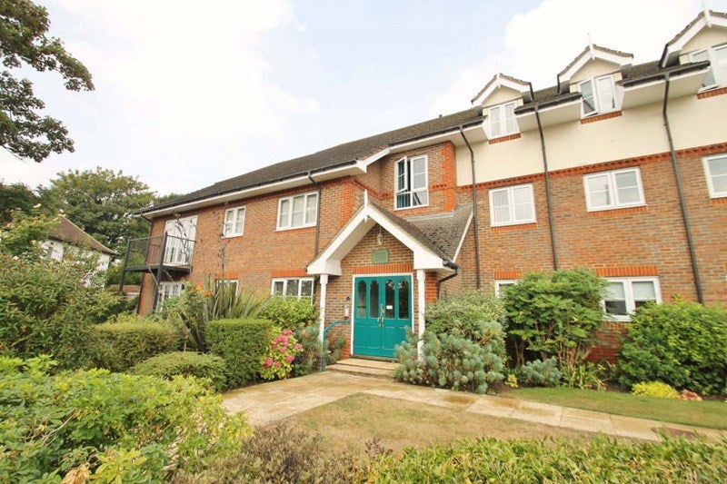 Flat Woodridings Close in Greater London