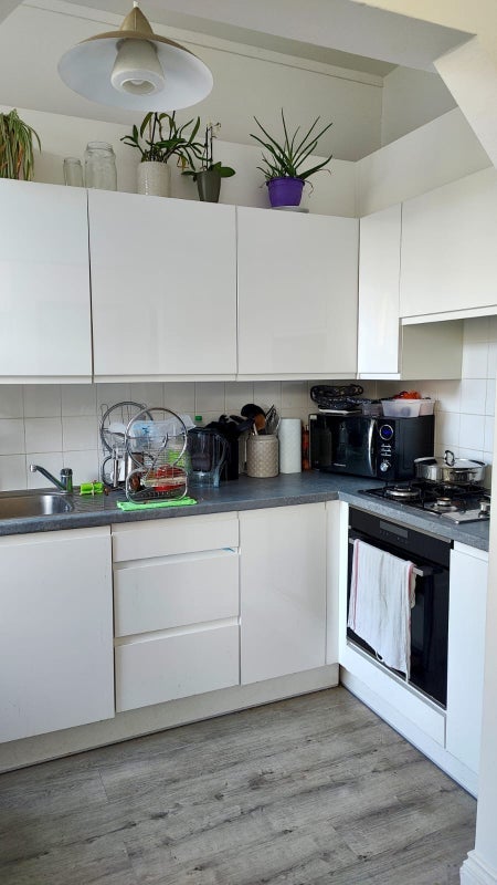 Flat Cleveland Park Crescent in Greater London