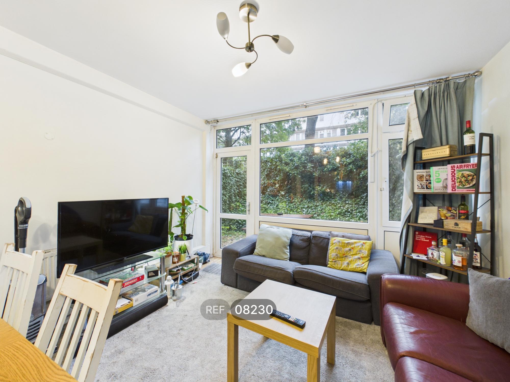 Flat Holliday Square in Greater London