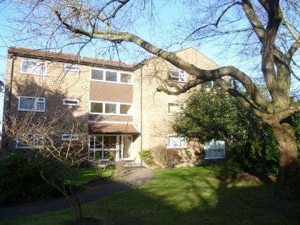 Flat Steeplands in Hertsmere