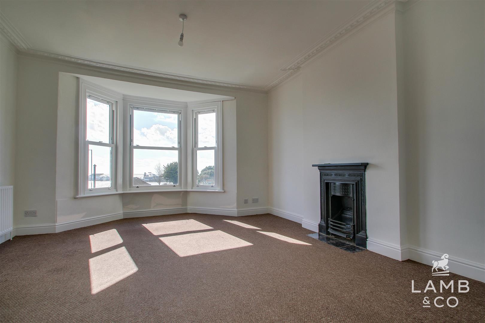 Flat Marine Parade East in Clacton-on-Sea