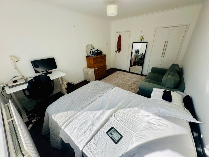 Room Nightingale Lane in Greater London