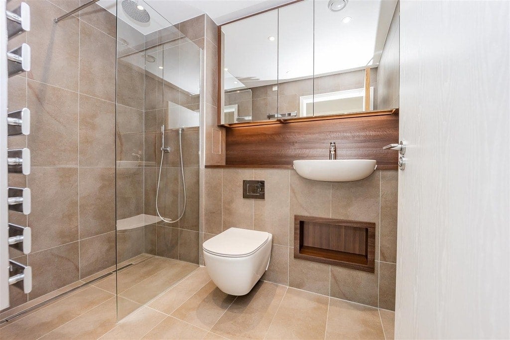 Flat Wandsworth Road in Greater London
