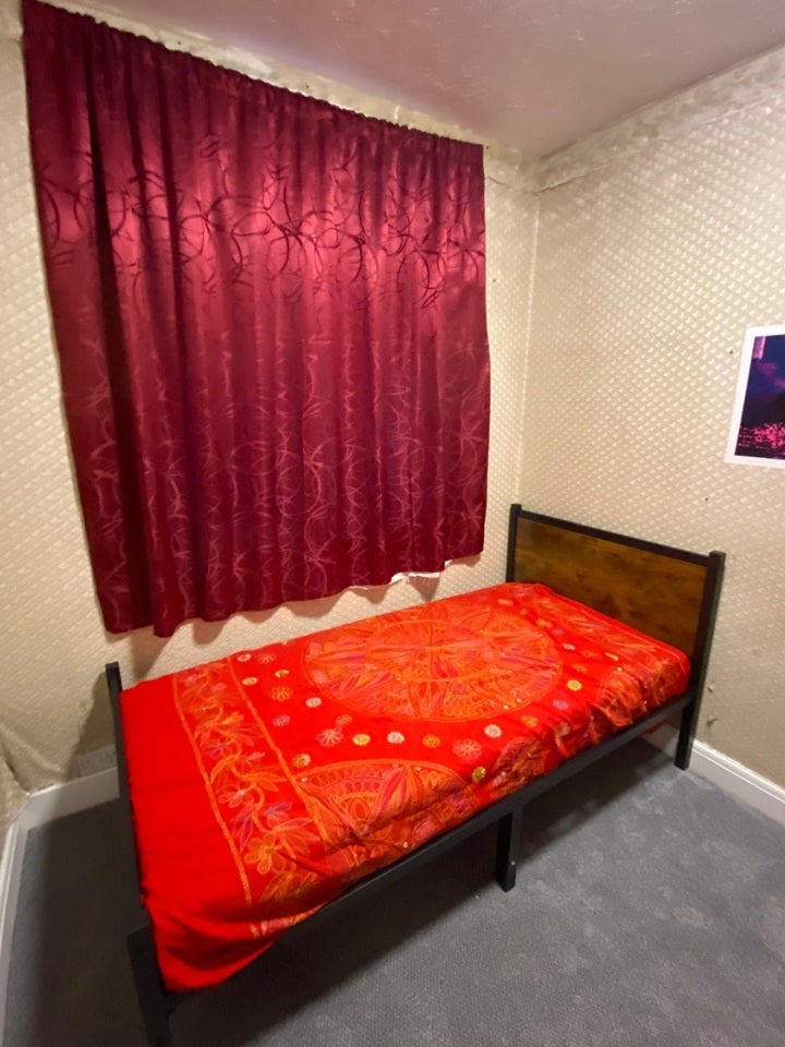 Room Firmin Road in Dartford