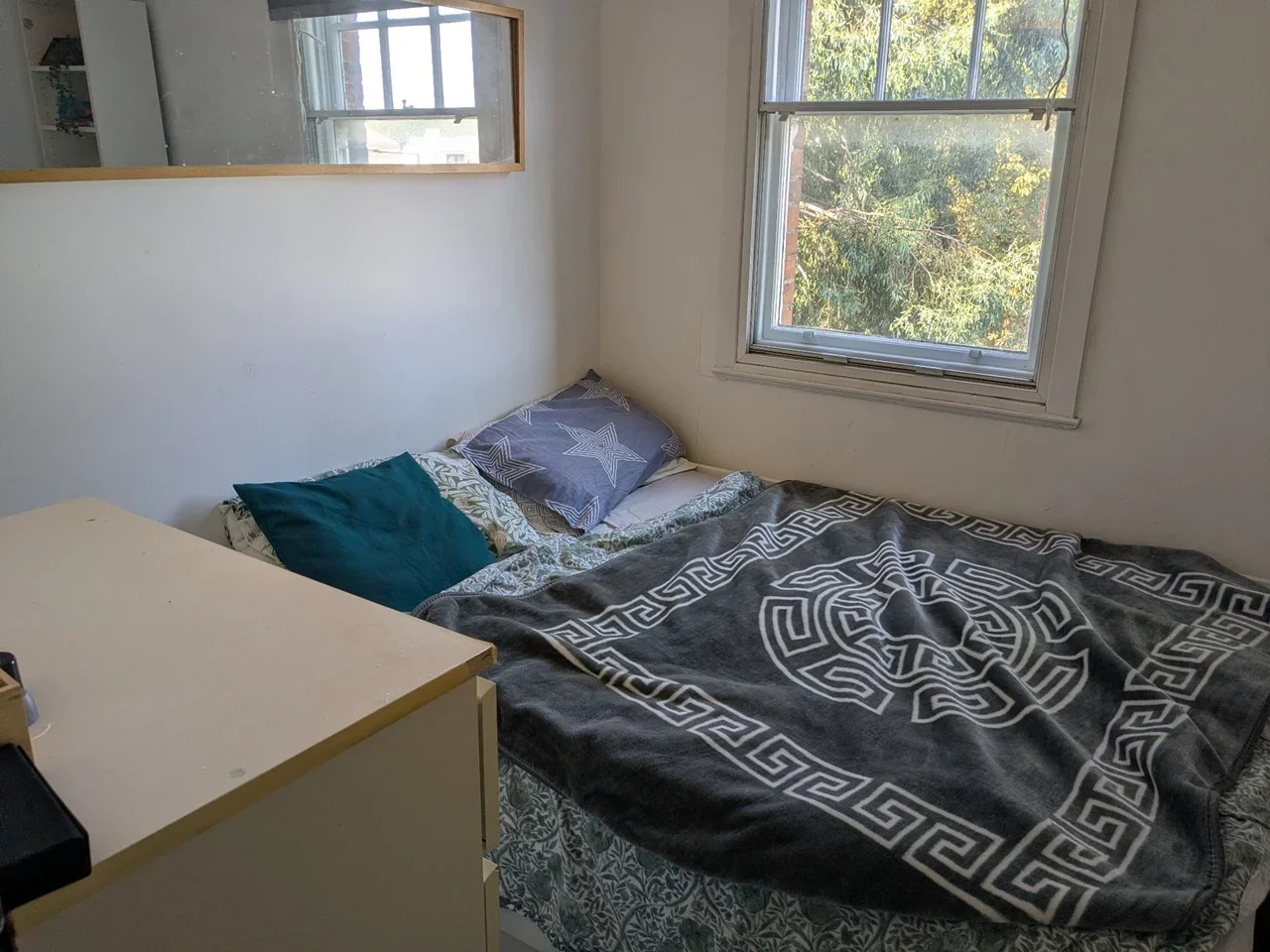 Room Lyham Road in Greater London