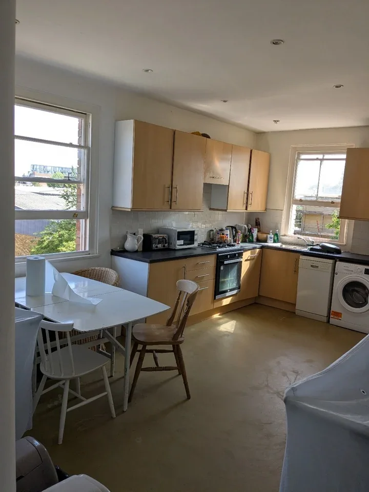 Room Lyham Road in Greater London