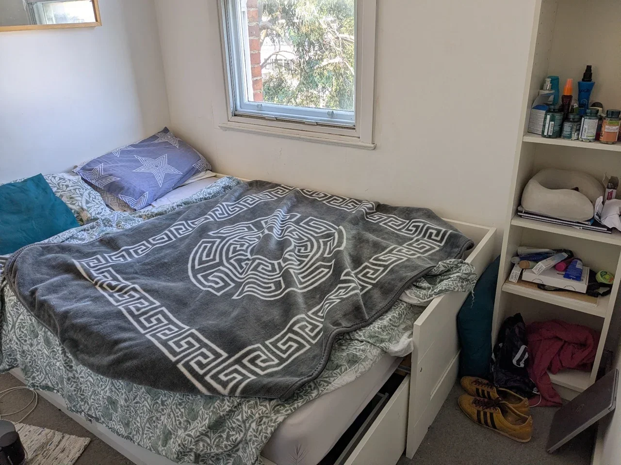 Room Lyham Road in Greater London