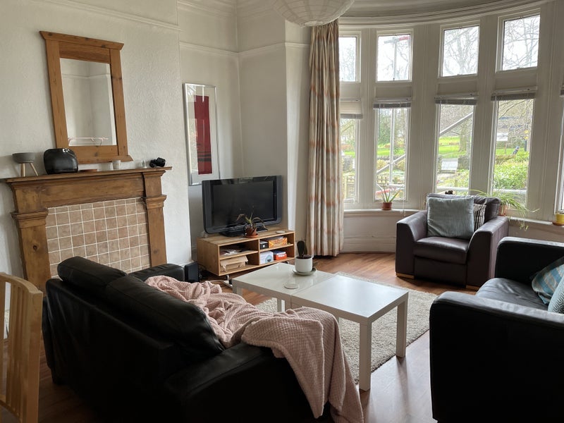 Room Otley Road in Leeds