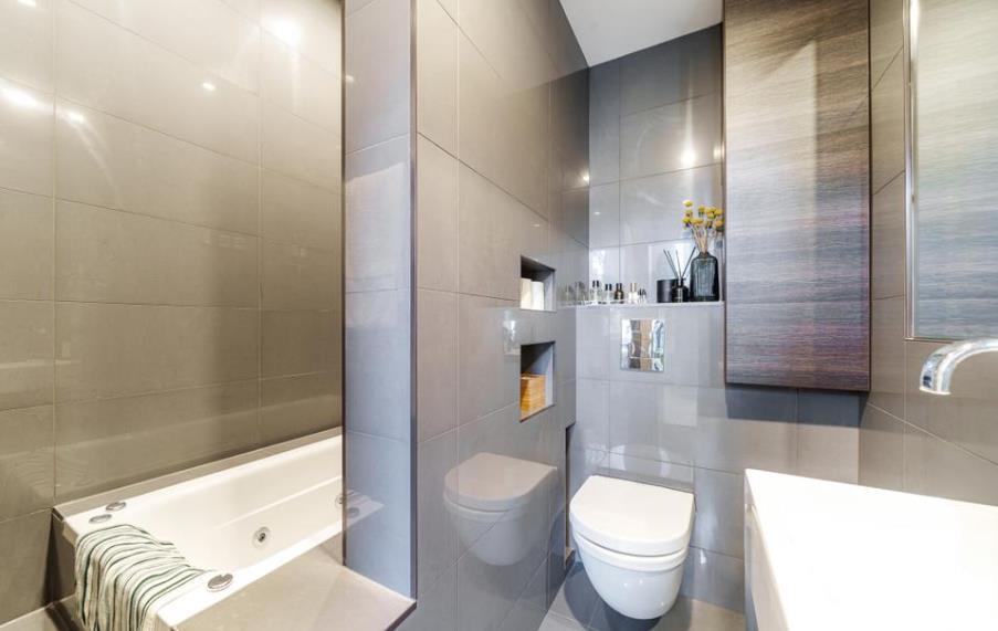 Flat Park Crescent in City of Westminster