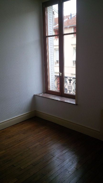 Flat Avenue de la Libération in Nancy