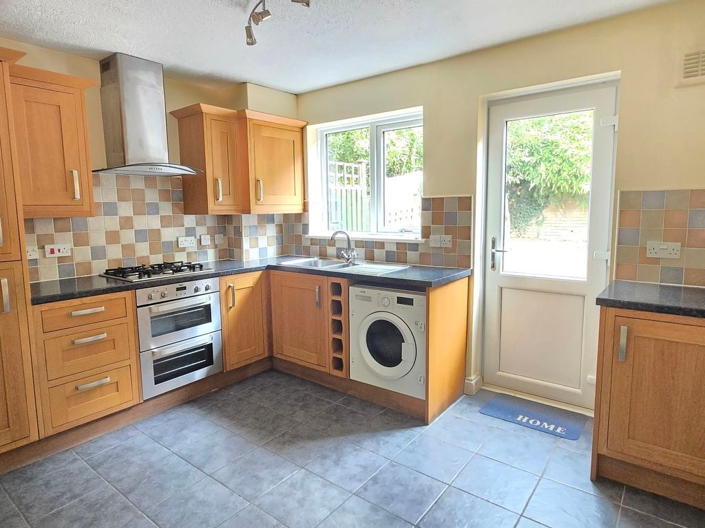 House Gideons Close in Coseley