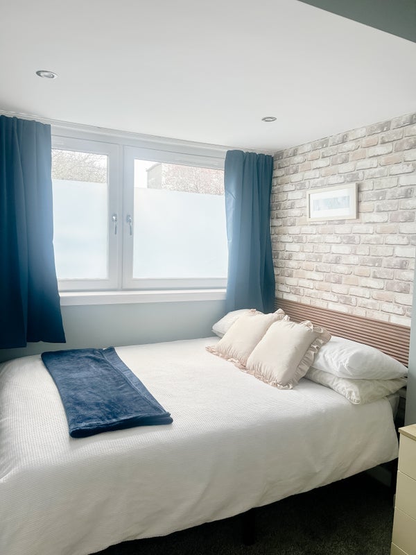 Room Wester Drylaw Avenue in City of Edinburgh