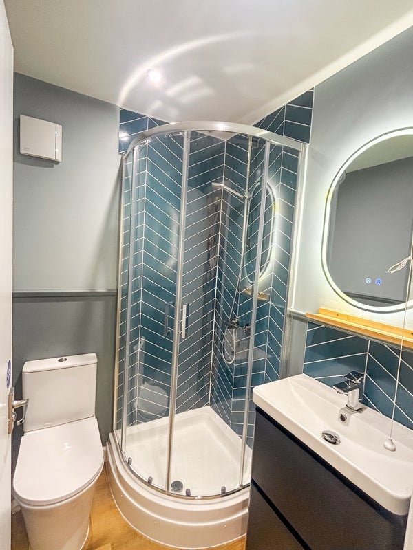 Room Wester Drylaw Avenue in City of Edinburgh