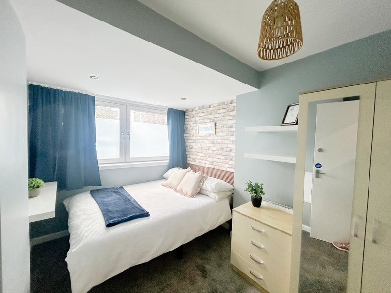 Room Wester Drylaw Avenue in City of Edinburgh