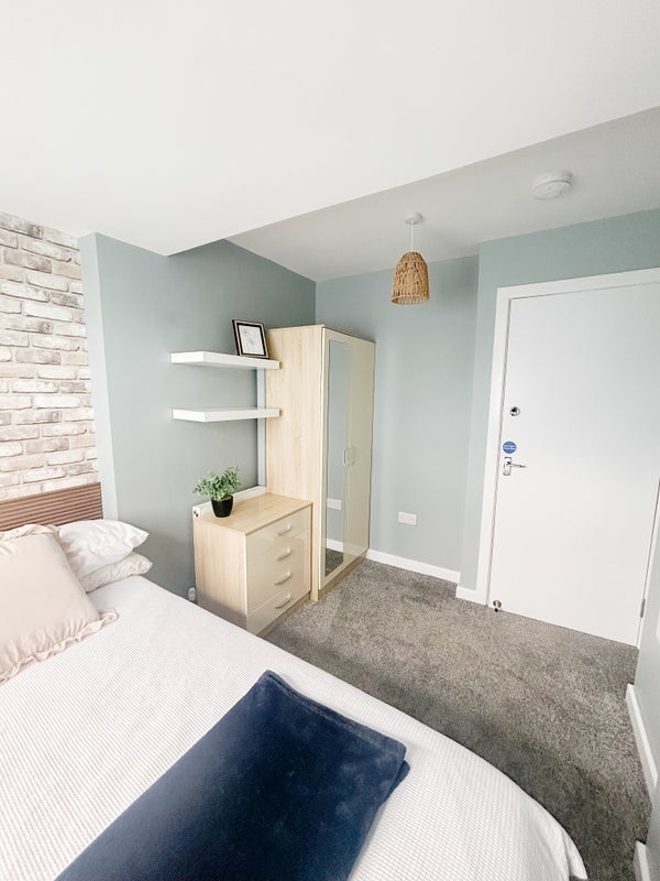 Room Wester Drylaw Avenue in City of Edinburgh