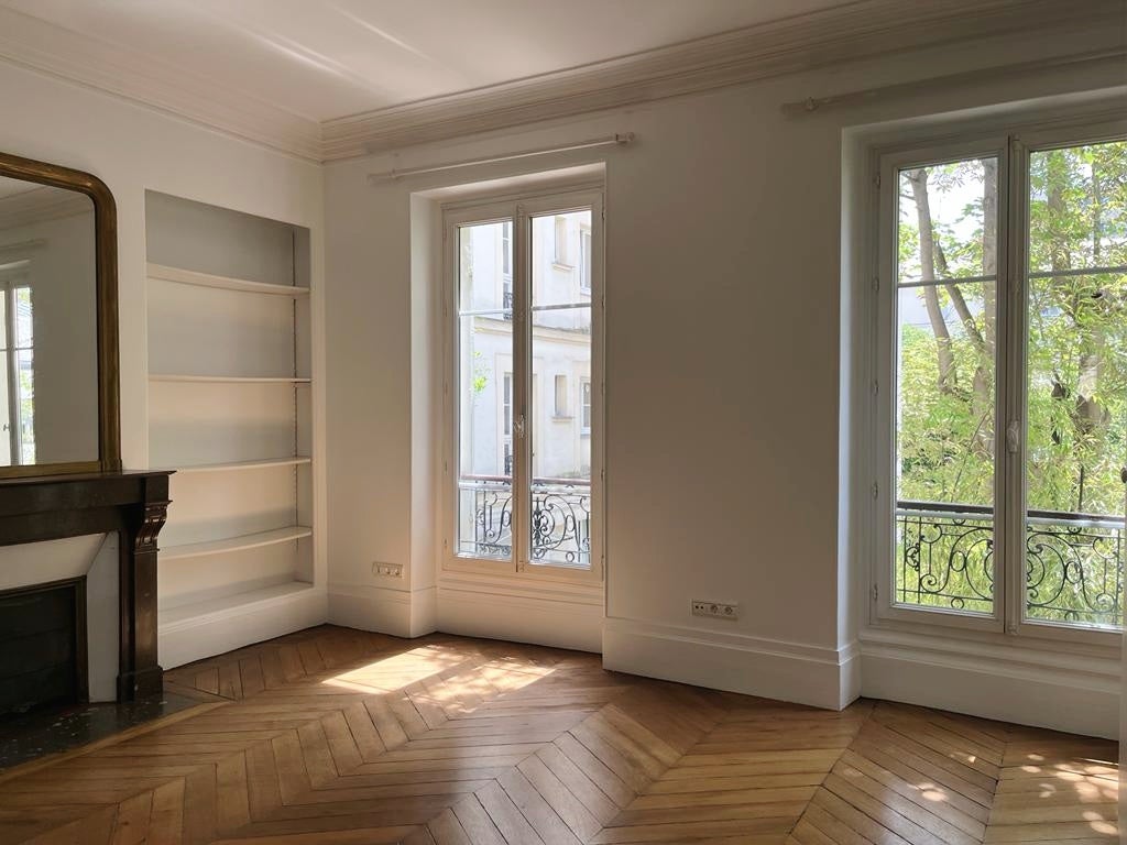 Flat Avenue Achille Peretti in Neuilly-sur-Seine