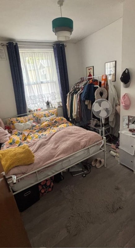 Room Turin Street in Greater London