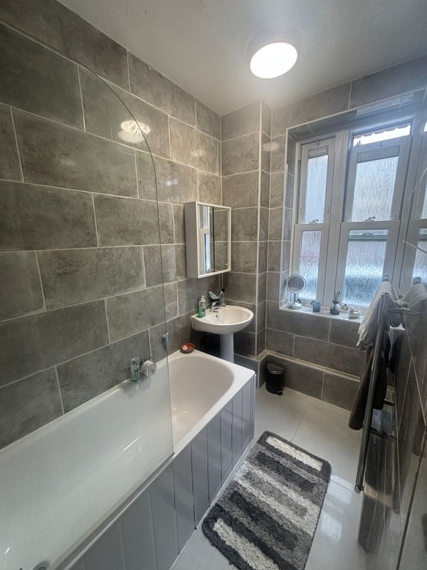 Room Turin Street in Greater London