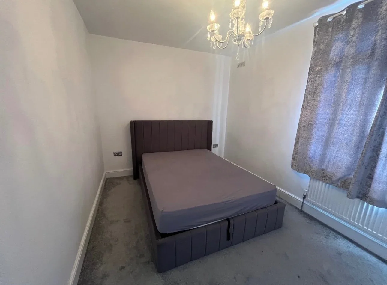 Flat Lampits Hill in Corringham