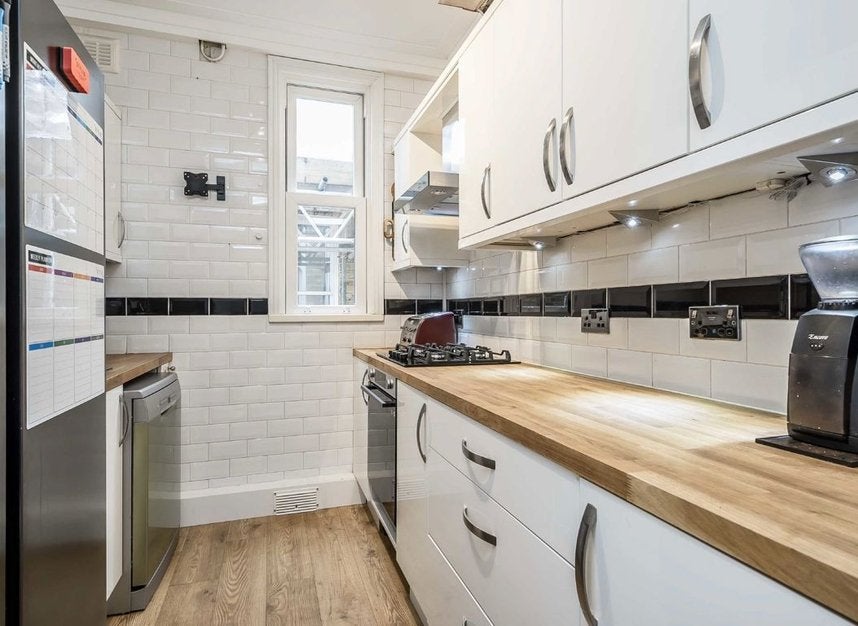 Flat Chesham Road in Greater London