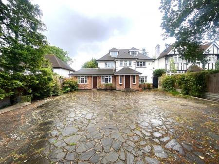 House Swakeleys Road in Greater London