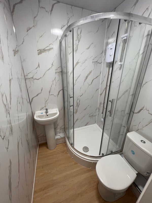 Room Pershore Road in Birmingham