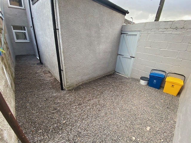Flat Sanquhar Street in Cardiff